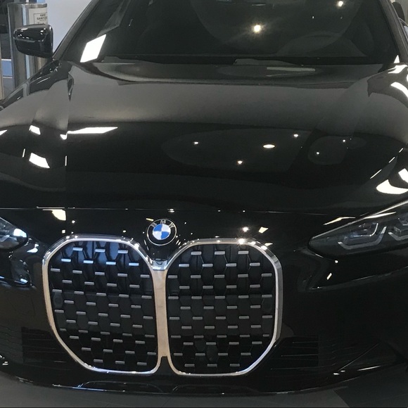 Meet your Posher, Dwayne - Picture 1 of 1